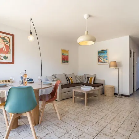 Les Iris By Interhome * Carqueiranne